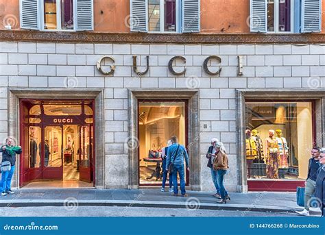 buy gucci in italy|gucci official online shop.